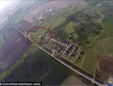 Φρίκη στον αέρα: Αλεξιπτωτιστές συγκρούονται μεταξύ τους μένουν αναίσθητοι και δεν ανοίγουν τα αλεξίπτωτα (βίντεο)